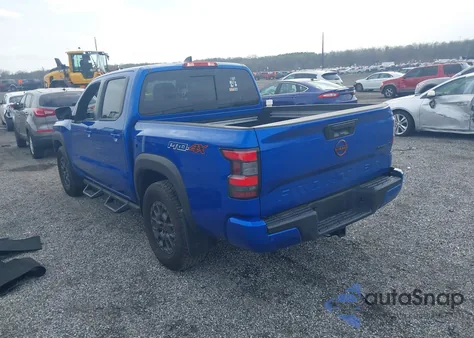 2024 Nissan Frontier Pro-4X 4X4 z USA, uszkodzony, nr VIN 1N6ED1EK1RN656909